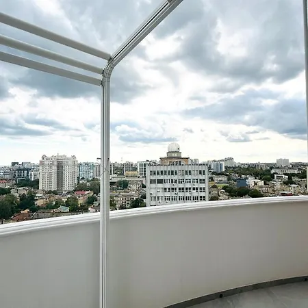 Apartamento в центрі міста з видом на море, парк шевченко, ланжерон, луна-парк *