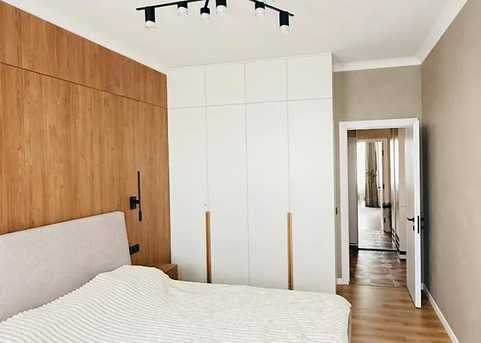 в центрі міста з видом на море, парк шевченко, ланжерон, луна-парк Apartamento Odesa